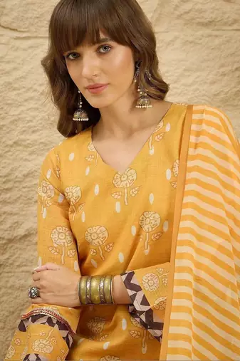 women floral printed regular linen kurta with palazzos & with dupatta
