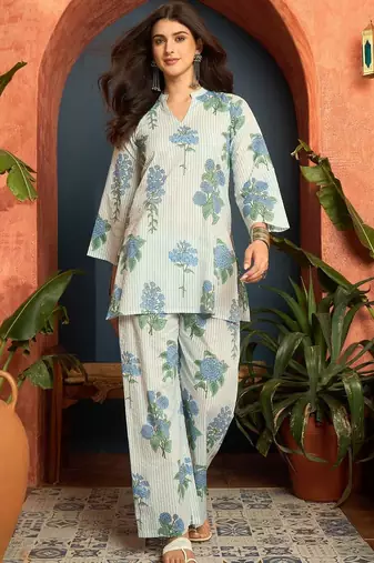 women floral printed regular  cotton kurti with palazzos
