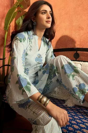 women floral printed regular  cotton kurti with palazzos
