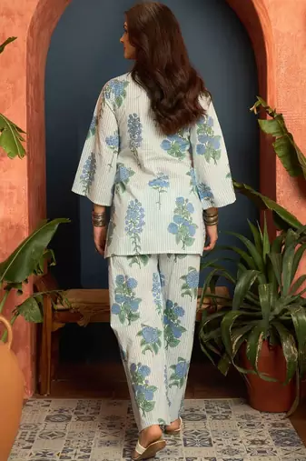 women floral printed regular  cotton kurti with palazzos