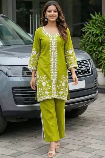 women ethnic motifs embroidered regular zardozi kurta with palazzos