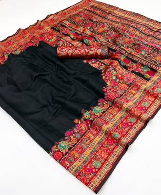 black hand woven munga cotton blend saree with blouse 5