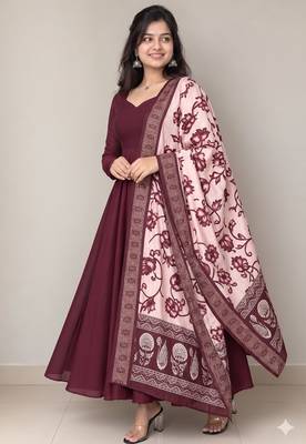 Women's maroon solid anarkali kurta set with digitally printed kalamkari set 1