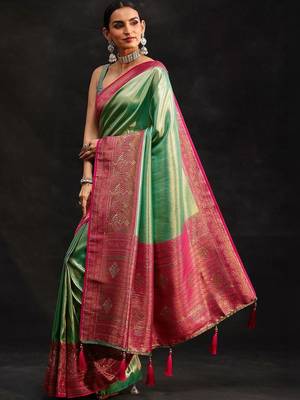 green woven design silk blend saree 2