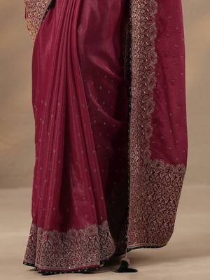 maroon embellished saree with unstitched blouse piece 3
