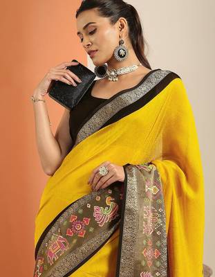 mustard solid georgette saree with unstitched blouse piece 5