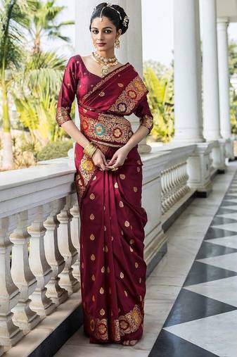 maroon woven design saree with unstitched blouse piece