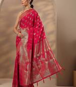 woven design saree with unstitched blouse piece