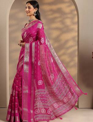 woven design saree with unstitched blouse piece 2