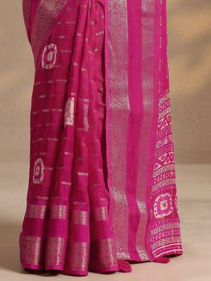 woven design saree with unstitched blouse piece 3