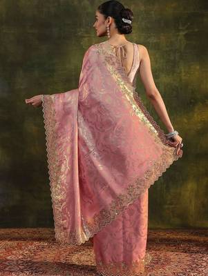 pink floral zari silk blend saree 4
