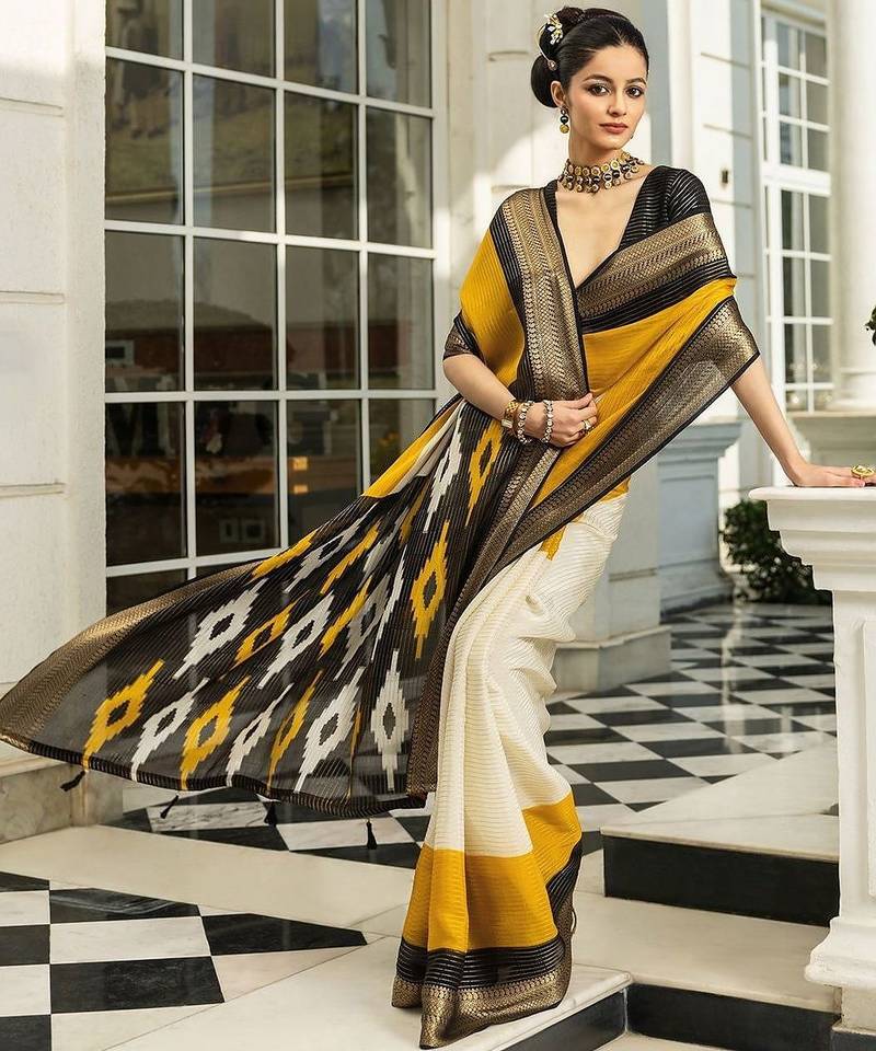 off white solid saree with unstitched blouse piece