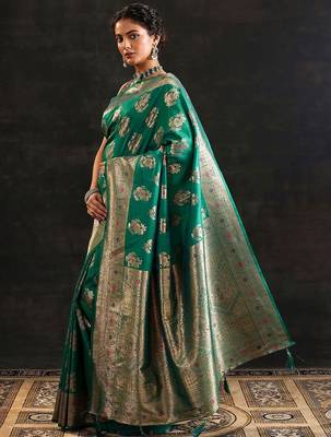 green woven design saree with unstitched blouse piece 4