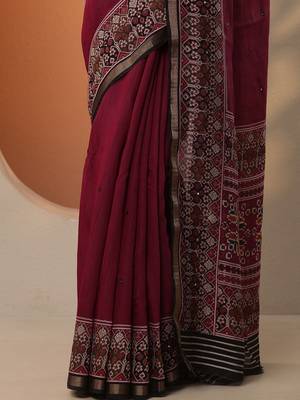 maroon solid saree with unstitched blouse piece 5