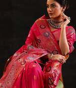 magenta woven design saree with unstitched blouse piece