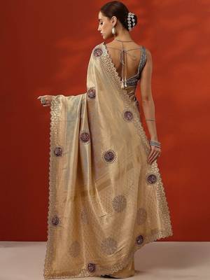gold woven design banarasi saree with unstitched blouse piece 2