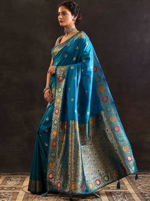 teal woven design saree with unstitched blouse piece 4