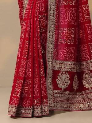 red bandhani printed saree with unstitched blouse piece 3