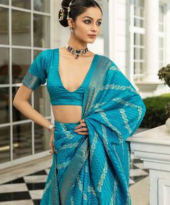 blue printed saree with unstitched blouse piece 2