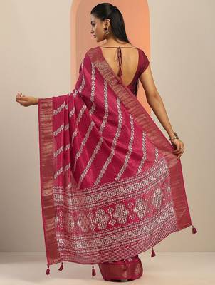 pink printed saree with unstitched blouse piece 4