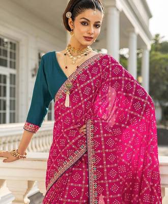 magenta printed saree with unstitched blouse piece 2