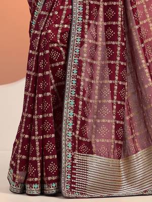 maroon printed saree with unstitched blouse piece 4