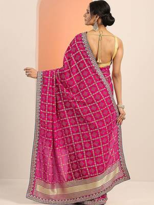 pink printed bandhani saree with unstitched blouse piece 3