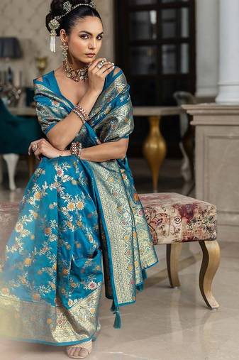 blue woven design saree with unstitched blouse piece
