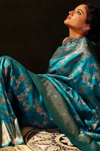 blue woven design saree with unstitched blouse piece