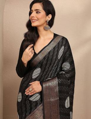 black printed georgette saree with unstitched blouse piece 4