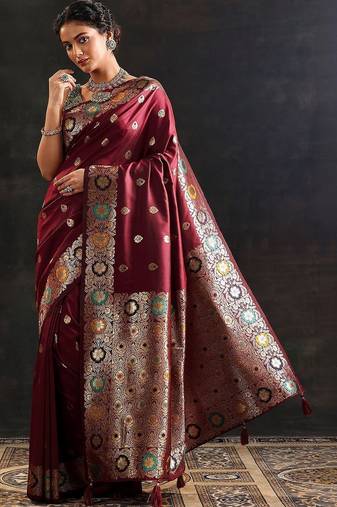 maroon woven design saree with unstitched blouse piece
