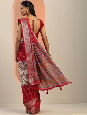 red printed crepe saree with unstitched blouse piece 4