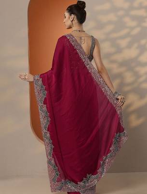 maroon solid chiffon saree with unstitched blouse piece 2