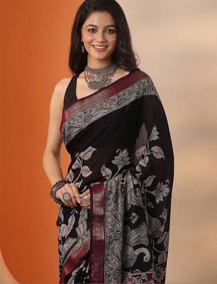 black printed saree with unstitched blouse piece 4