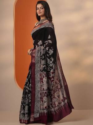 black printed saree with unstitched blouse piece 5