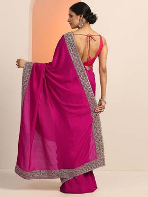 magenta embellished saree with unstitched blouse piece 3