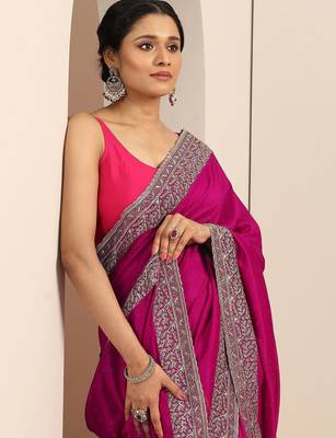 magenta embellished saree with unstitched blouse piece 4