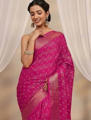 magenta ethnic woven design saree with unstitched blouse piece 2