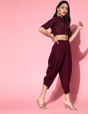 burgundy solid saree with embellished blouse 4