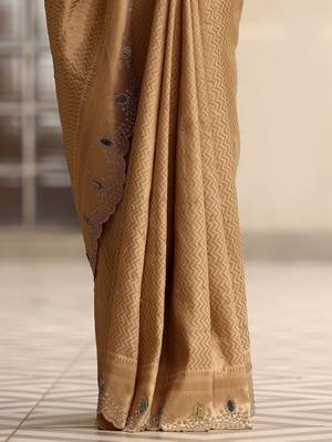 gold woven design saree with unstitched blouse piece 3