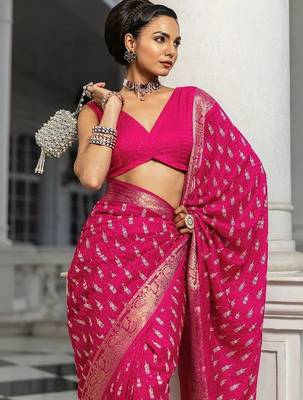 pink printed saree with unstitched blouse piece 2