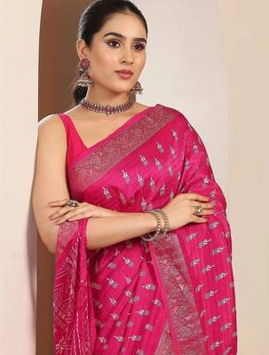pink printed saree with unstitched blouse piece 5