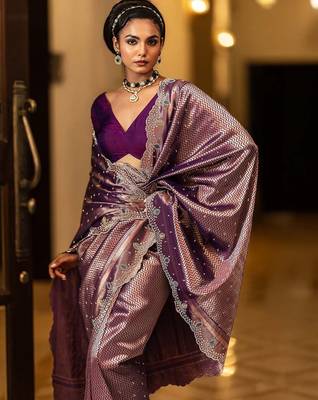 purple woven design banarasi saree with unstitched blouse piece 2