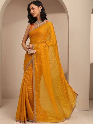 yellow printed saree with unstitched blouse piece 2