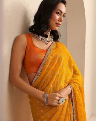yellow printed saree with unstitched blouse piece 3