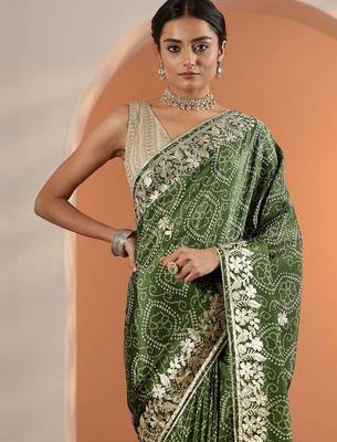 green bandhani printed chinon saree with unstitched blouse piece 5