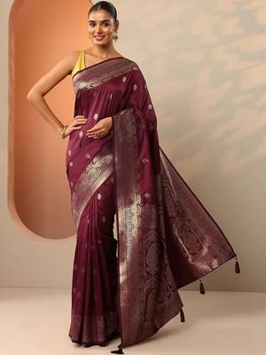 maroon woven design banarasi saree with unstitched blouse piece 1