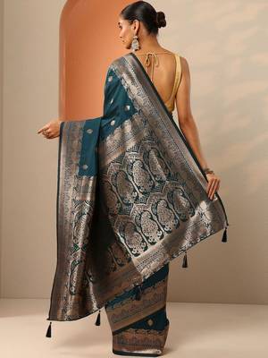 teal woven design banarasi saree with unstitched blouse piece 4