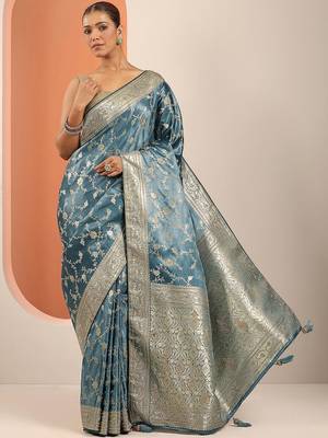 teal saree with unstitched blouse piece 5