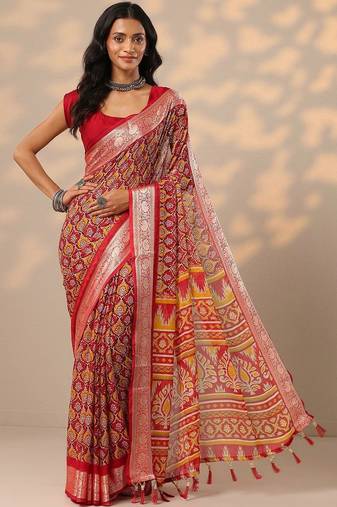 Red red printed banarasi georgette saree with unstitched blouse piece
